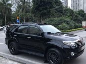 Bán Toyota Fortuner đời 2016, màu đen số tự động, 638tr