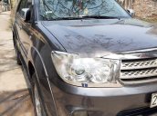 Cần bán Toyota Fortuner sản xuất 2011 còn mới, giá 580tr