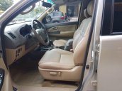 Cần bán Toyota Fortuner sản xuất 2012, màu bạc, giá tốt