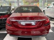 Bán xe Mercedes C200 đời 2019, màu đỏ còn mới