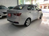 Xe Hyundai Grand i10 1.2AT sản xuất năm 2018, màu bạc số tự động