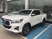 Bán xe Toyota Hilux 2.8G 4x4 AT 2020, màu trắng, nhập khẩu  