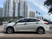 Cần bán lại xe Hyundai Accent năm 2016, màu trắng, nhập khẩu  