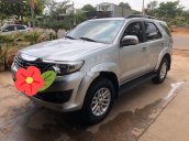 Cần bán xe Toyota Fortuner năm sản xuất 2012, 556 triệu