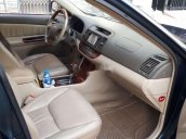 Cần bán xe Toyota Camry năm sản xuất 2003, màu xanh dưa