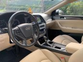 Bán Hyundai Sonata sản xuất năm 2015, nhập khẩu nguyên chiếc còn mới