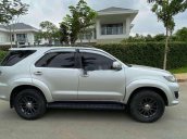 Bán Toyota Fortuner 2016, màu bạc, số tự động 