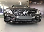 Cần bán xe Mercedes C300 đời 2019, màu đen như mới