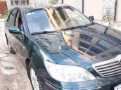 Cần bán xe Toyota Camry năm sản xuất 2003, màu xanh dưa