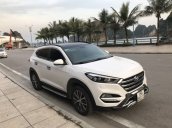 Cần bán gấp Hyundai Tucson sản xuất 2016, màu trắng, nhập khẩu