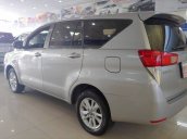 Bán Toyota Innova 2.0E 2016, màu bạc, số sàn