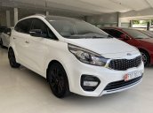 Bán Kia Rondo 2017 tự động Form mới màu trắng biển Sài Gòn, xe cực đẹp