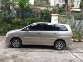 Chính chủ tôi cần bán chiếc Toyota Innova 2.0E xịn bản đủ, sản xuất 2015