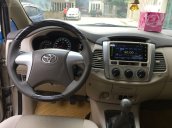 Chính chủ tôi cần bán chiếc Toyota Innova 2.0E xịn bản đủ, sản xuất 2015