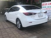 Bán Mazda 3 1.5 AT năm sản xuất 2016, màu trắng còn mới