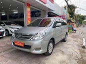 Cần bán gấp Toyota Innova sản xuất năm 2010 giá cạnh tranh