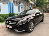 Cần bán lại xe Mercedes C200 đời 2017, màu đen