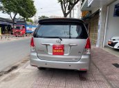 Cần bán gấp Toyota Innova sản xuất năm 2010 giá cạnh tranh