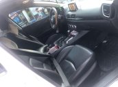 Bán Mazda 3 1.5 AT năm sản xuất 2016, màu trắng còn mới
