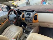 Cần bán gấp Toyota Innova sản xuất năm 2010 giá cạnh tranh