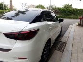 Bán xe Mazda 2 đời 2017, màu trắng