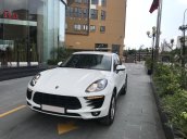 Xe chính chủ bán Porsche Macan 2.0L sx 2015, màu trắng, nội thất kem sang trọng và trẻ trung