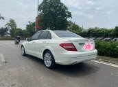 Cần bán gấp Mercedes C250 đời 2011, màu trắng còn mới, 525 triệu