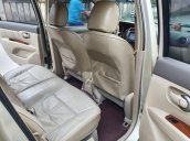 Cần bán Nissan Grand Livina đời 2012 số tự động