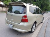 Cần bán Nissan Grand Livina đời 2012 số tự động