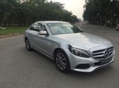 Cần bán gấp Mercedes C200 sản xuất 2017, màu bạc đẹp như mới