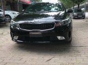 Cần bán gấp Kia Cerato 2.0 AT 2018, màu trắng, 565 triệu