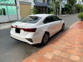 Cần bán gấp Kia Cerato 1.6 sản xuất 2019, màu trắng