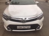 Bán Toyota Camry 2.0E 2018, màu trắng, chính chủ