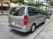 Bán xe cũ Hyundai Starex 2017, màu bạc