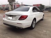 Bán xe Mercedes E200 sản xuất năm 2017, màu trắng