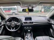 Cần bán Mazda 3 năm sản xuất 2018, màu xanh cavansai