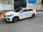 Cần bán gấp Kia Cerato 1.6 sản xuất 2019, màu trắng