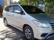 Cần bán Toyota Innova sản xuất 2016, màu bạc chính chủ