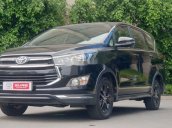 Cần bán gấp Toyota Innova 2.0AT năm sản xuất 2018, màu đen