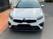 Cần bán gấp Kia Cerato 1.6 sản xuất 2019, màu trắng