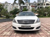 Bán Nissan Teana 2.0AT năm 2010, màu trắng, nhập khẩu, giá tốt