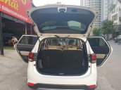 Bán Kia Rondo sản xuất 2017, màu trắng, xe nhập 