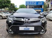 Bán Toyota Camry đời 2018, màu đen, số tự động