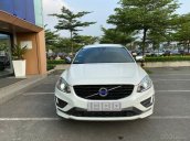 Cần bán xe Volvo XC60 sản xuất năm 2016, màu trắng, nhập khẩu