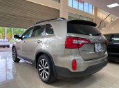 Bán ô tô Kia Sorento sản xuất năm 2016