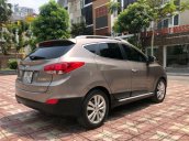 Cần bán Hyundai Tucson sản xuất 2011, màu nâu, xe nhập