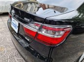 Bán Toyota Camry đời 2018, màu đen, số tự động