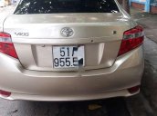 Cần bán xe Toyota Vios sản xuất năm 2014, màu vàng, xe nhập