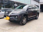 Bán Toyota Fortuner năm 2018, màu xám, số sàn