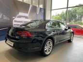 Bán Volkswagen Passat 2018, màu đen, nhập khẩu